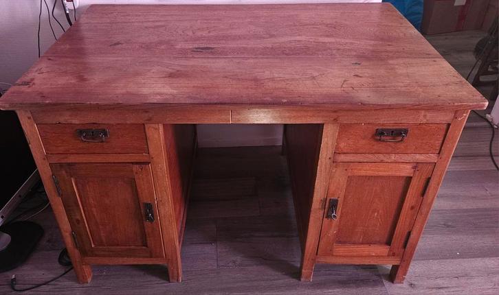 Antiek koloniaal teakhouten bureau - ca. 1920, Huis en Inrichting, Bureaus, Gebruikt, Bureau, Ophalen