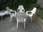 4 Hoge witte stevige opstapelbare tuinstoelen met 4 kussens, Ophalen, Gebruikt, Kunststof
