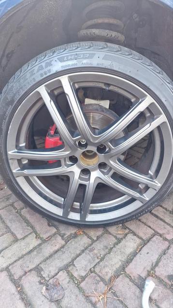 Volkswagen groep velgen met banden – 18inch – DEZENT beschikbaar voor biedingen