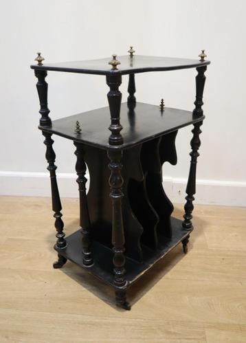 Antiek Hollands lectuurrekje  beschikbaar voor biedingen