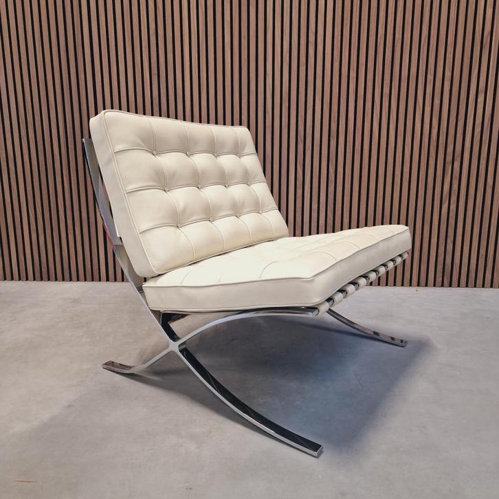 Knoll Barcelona chair - Venezia Relax Ivory, Antiek en Kunst, Antiek | Meubels | Stoelen en Banken, Ophalen of Verzenden