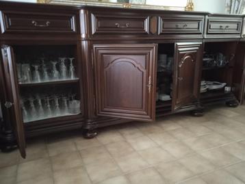 Klassiek dressoir massief hout met zes leggers beschikbaar voor biedingen