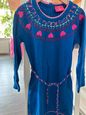 Mim-pi jurk maat 116 blauw met borduursels  beschikbaar voor biedingen