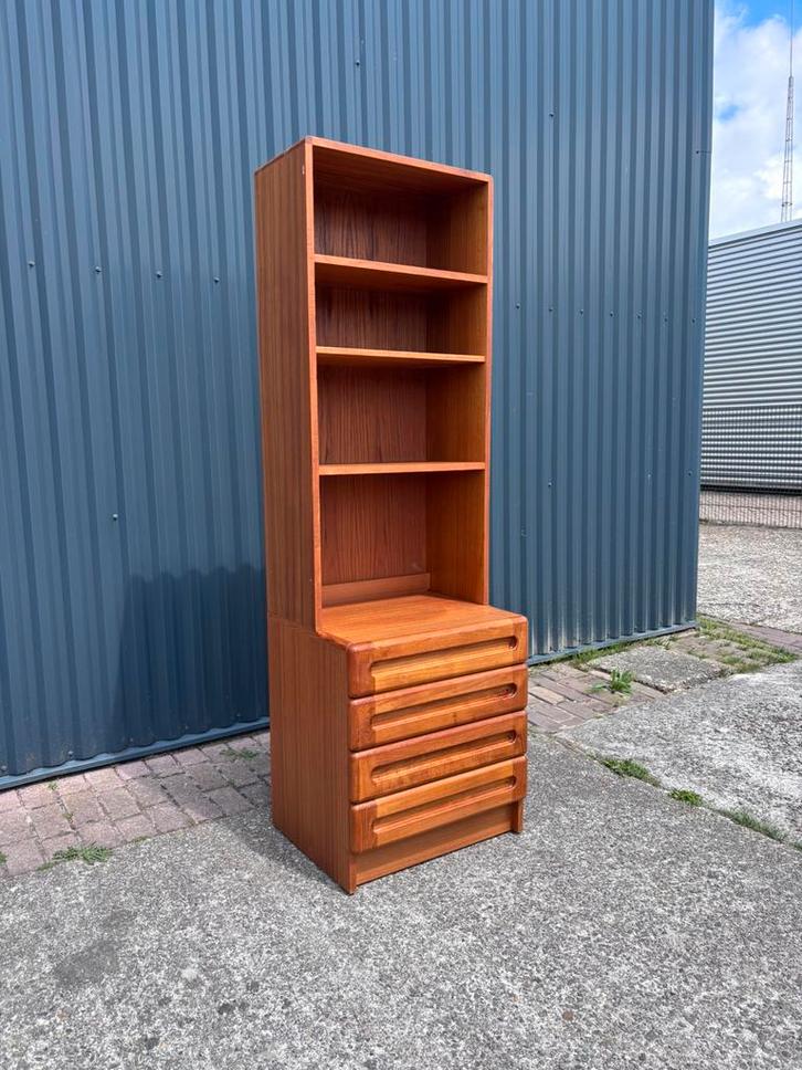 Vintage boekenkast highboard teak deens, Huis en Inrichting, Kasten | Boekenkasten, Gebruikt, 25 tot 50 cm, Ophalen
