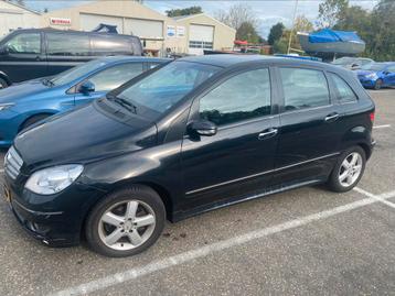 Gezocht: Mercedes B klasse W245 plaatwerk beschikbaar voor biedingen