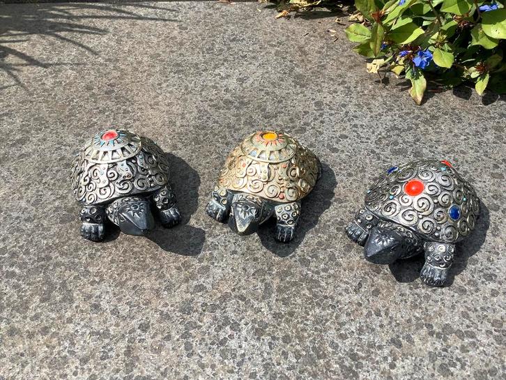 Drie decoratieve schildpadden met versierd schild, Verzamelen, Beelden en Beeldjes, Ophalen