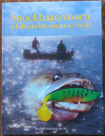 Snoekbaarsvissen (ultra) moderne stijl - John van Helvert beschikbaar voor biedingen