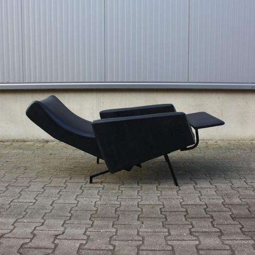 Trelax fauteuil Pierre Guariche voor Meurop, Huis en Inrichting, Fauteuils, Gebruikt, Kunststof, Leer, Metaal, 50 tot 75 cm, Minder dan 75 cm