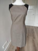 Korte jurk met schouder details maat 36, Ophalen of Verzenden, Zo goed als nieuw, Maat 36 (S), Boven de knie