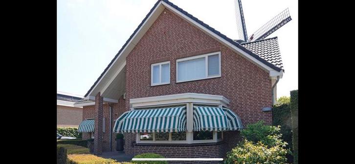 Gratis - 12 sfeervolle markiezen in klassiek groen wit, Tuin en Terras, Zonneschermen, Gebruikt, Markies, Ophalen