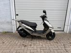 Kymco scooter vp50 brommer, Fietsen en Brommers, Scooters | Kymco, Ophalen, Zo goed als nieuw, Benzine, Agility