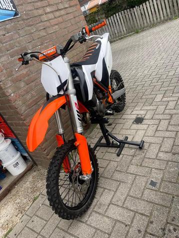 KTM sx 85 cc uit 2016 beschikbaar voor biedingen