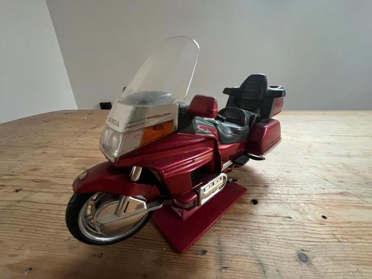 Honda Goldwing (1996) | schaalmodel 1:12 (New Ray), Hobby en Vrije tijd, Modelbouw | Auto's en Voertuigen, Zo goed als nieuw, Overige typen