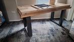 Steigerhouten tafelblad met metalen poten, Huis en Inrichting, Tafels | Eettafels, Ophalen, Gebruikt, 50 tot 100 cm, Vijf personen of meer