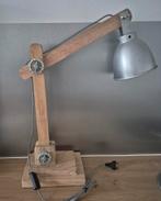 Mooie verstelbare industriële houtenlamp/bureaulamp. €25,-., Ophalen of Verzenden, Zo goed als nieuw, Hout
