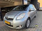 Toyota Yaris 1.3 VVTi Aspiration / AUTOMAAT / APK 11-2026, Auto's, Gebruikt, 4 cilinders, Bedrijf, 39 €/maand