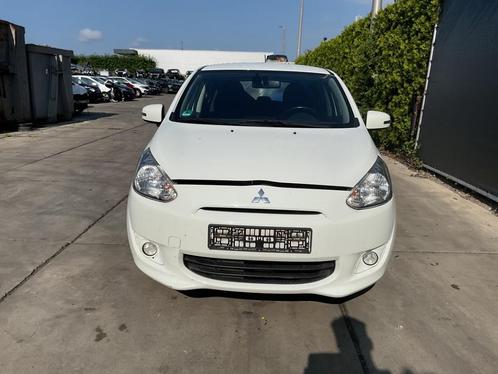 Bumper Voor Mitsubishi Space Star (A0) (2012-10/..) 6400D341, Auto-onderdelen, Carrosserie en Plaatwerk, Mitsubishi, Gebruikt