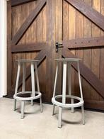 Mooie Hay barkrukken set van 2, kleur grijs., Huis en Inrichting, Met voetsteun, 60 tot 90 cm, Ophalen of Verzenden, Zo goed als nieuw