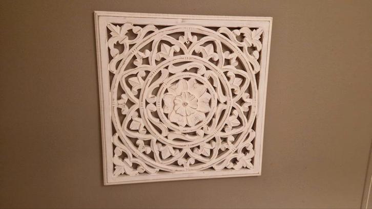 2 stuks houten Wanddecoratie - Houtsnijwerk wit, Huis en Inrichting, Woonaccessoires | Wanddecoraties, Zo goed als nieuw, Ophalen