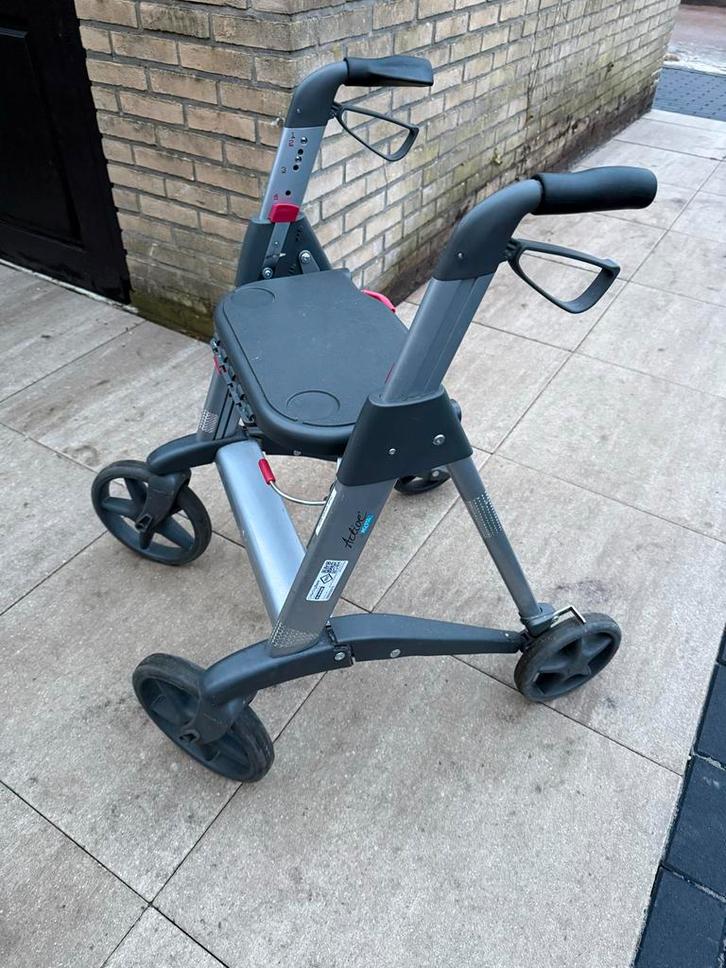 rollator, Diversen, Rollators, Gebruikt, Lichtgewicht, Ophalen of Verzenden
