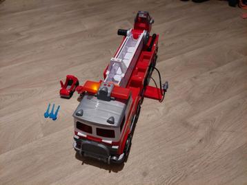 Grote brandweerwagen Paw Patrol beschikbaar voor biedingen