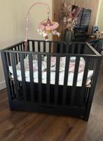 TWF baby box zwart met lade inclusief matras!, Kinderen en Baby's, Boxen, Ophalen, Zo goed als nieuw, Vierkant, In hoogte verstelbaar