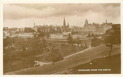 (376-054-025) Edinburgh, Verzamelen, Ansichtkaarten | Buitenland, Engeland, Verzenden
