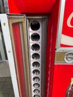 Vintage Vendo 63 Coca Cola vending machine (1959-1966), Ophalen