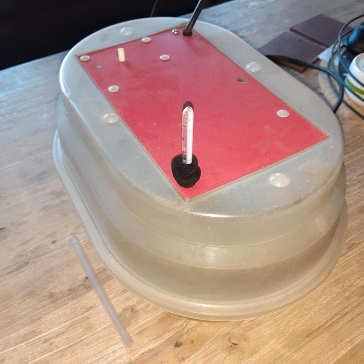 Een broedmachine mps 12a, Dieren en Toebehoren, Pluimvee | Toebehoren, Gebruikt, Broedmachine, Ophalen of Verzenden