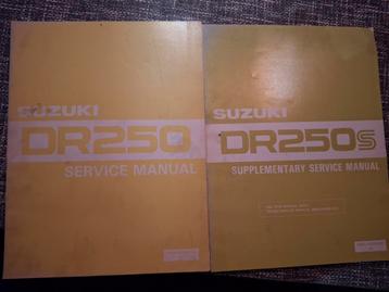 Suzuki DR250/250S service manual set beschikbaar voor biedingen