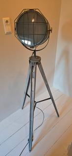 Tripod Lamp - Industrieel Design, Huis en Inrichting, Ophalen, 100 tot 150 cm, Zo goed als nieuw, Metaal