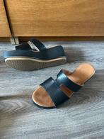 Dames schoenen maat 38,  en 37 - 37,5, Ophalen of Verzenden, Zo goed als nieuw, Zwart, Sneakers of Gympen