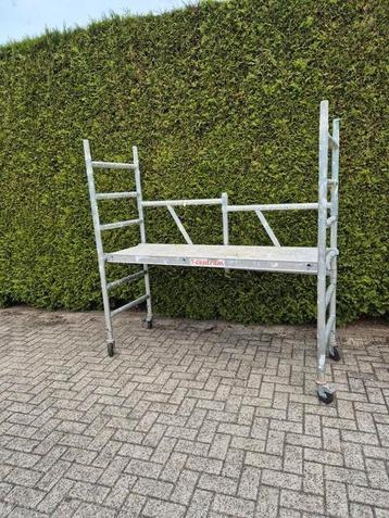Kamersteiger handig aluminium rolsteiger  beschikbaar voor biedingen