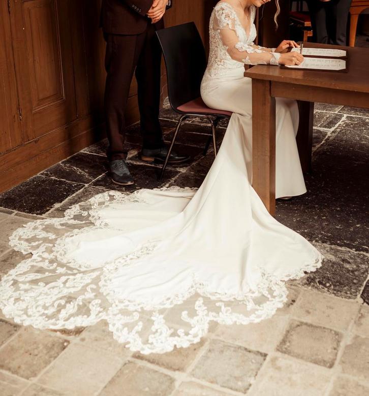 Trouwjurk maat 36, Kleding | Dames, Trouwkleding en Trouwaccessoires, Zo goed als nieuw, Trouwjurk, Wit, Ophalen