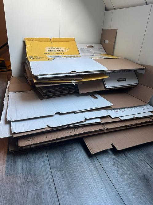 Verhuisdozen 33 stuks, Doe-het-zelf en Verbouw, Kratten en Dozen, Gebruikt, Doos, Minder dan 40 cm, Ophalen