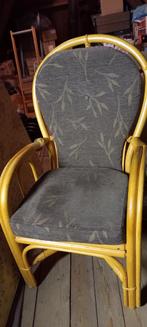 Manou stoelen met tafeltje - gratis af te halen!, Huis en Inrichting, Ophalen, Minder dan 50 cm, Gebruikt, Minder dan 75 cm