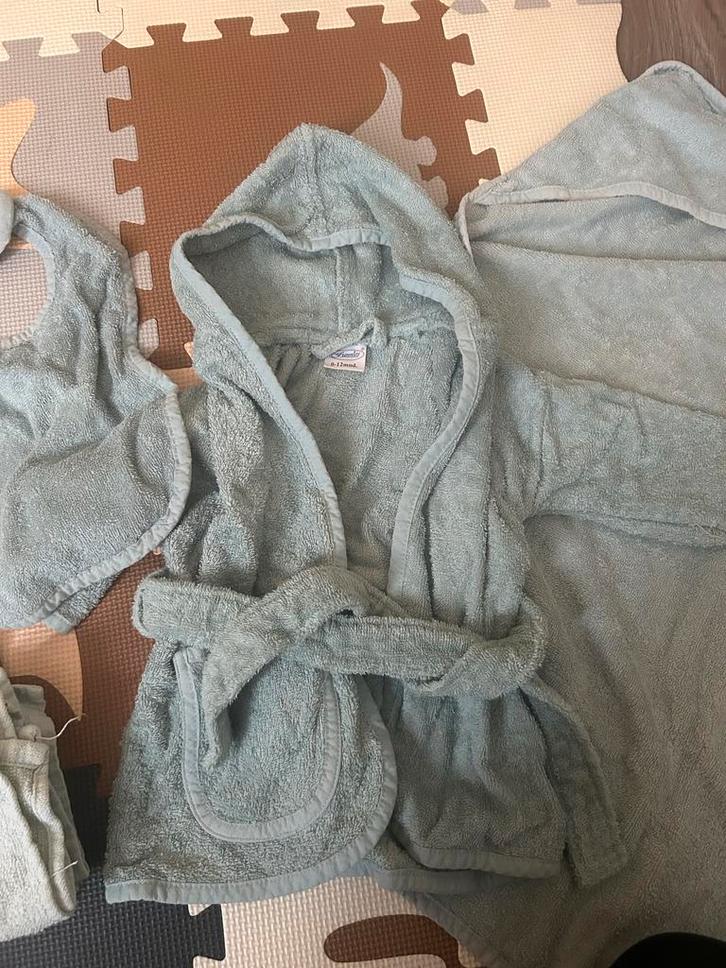 Baby Textiel Set: Badjas, Capes, Luiers, Spuugdoeken, Kinderen en Baby's, Badjes en Verzorging, Zo goed als nieuw, Overige typen