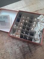 vintage schaakstukken Homas Ivori middeleeuwen., Hobby en Vrije tijd, Gezelschapsspellen | Bordspellen, Ophalen of Verzenden, Zo goed als nieuw