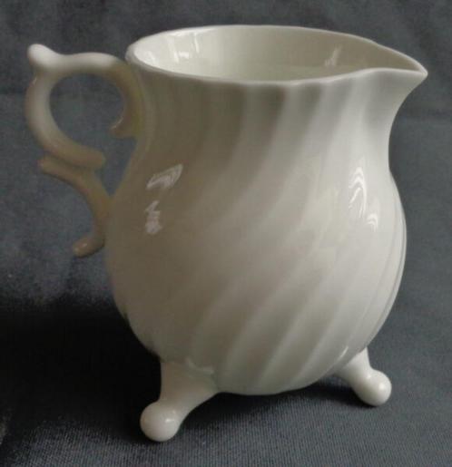 GOEDEWAAGEN BONE CHINA melkkan roomkan H7,5xO6,5cm 13cl crea, Huis en Inrichting, Keuken | Servies, Gebruikt, Overige typen, Overige stijlen