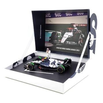 1/43 2023 Nyck de Vries Alpha Tauri AT04 Saudi Arabia GP beschikbaar voor biedingen
