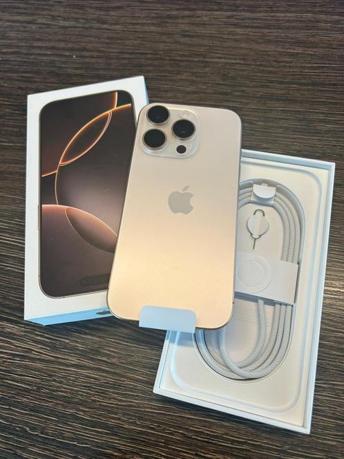 Apple iPhone 16 Pro 256GB - desert titanium (GLOEDNIEUW), Telecommunicatie, Mobiele telefoons | Apple iPhone, Nieuw, 256 GB, Zonder abonnement