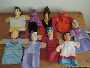 9 Disney poppenkast poppen beschikbaar voor biedingen