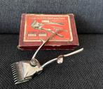 Te koop: Oude Vintage hand tondeuse met doosje van Jemgro., Ophalen of Verzenden