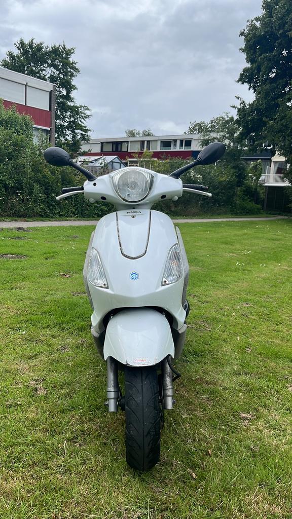 Piaggio, Fietsen en Brommers, Scooters | Piaggio, Gebruikt, Overige modellen, Maximaal 25 km/u, Benzine, Ophalen