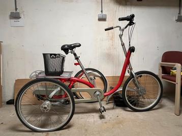 Van Raam Driewieler fiets, defect, 1 achterwiel kapot. beschikbaar voor biedingen