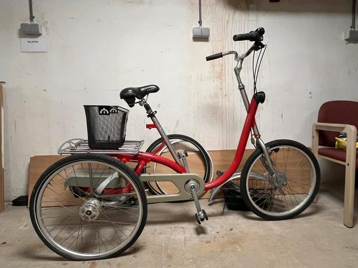 Van Raam Driewieler fiets, defect, 1 achterwiel kapot., Fietsen en Brommers, Fietsen | Driewielfietsen, Gebruikt, Ophalen