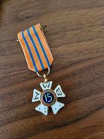 077 Avond Vierdaagse Kruis 15e deelname, Ophalen of Verzenden, Overige soorten, Nederland, Lintje, Medaille of Wings