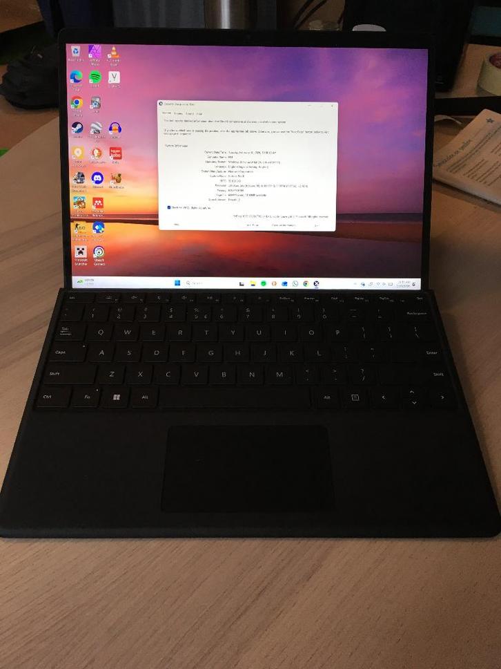 Microsoft Surface Pro 8 met keyboard en slim pen 2, Computers en Software, Windows Laptops, Zo goed als nieuw, 13 inch, 2 tot 3 Ghz