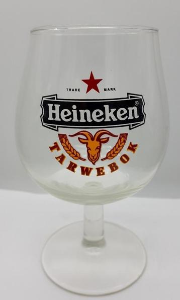 Heineken Bierglas Tarwebok op voet beschikbaar voor biedingen