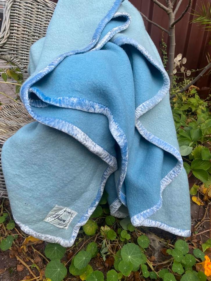 Mooie blauwe vintage wollen deken, Huis en Inrichting, Woonaccessoires | Plaids en Woondekens, Zo goed als nieuw, Ophalen of Verzenden